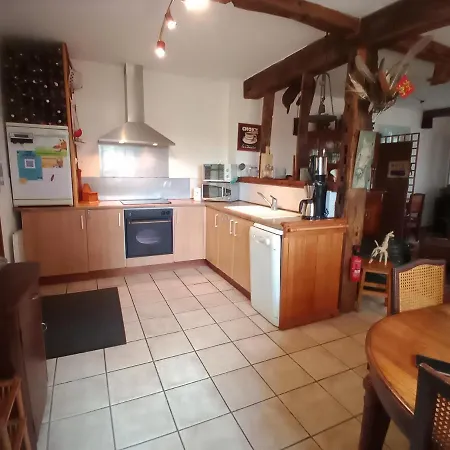 לינה וארוחת בוקר La Grande Mardelle - 